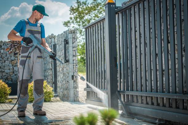 Animal Enclosure Cleaning in River Oaks, TX